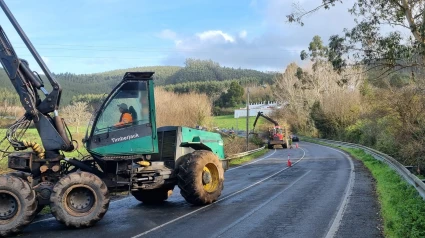 La actuación ya se inició hace unos días en esta zona de Esteiro, en Cedeira