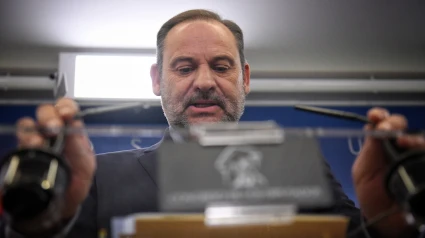 Archivo - El exministro José Luis Ábalos durante una rueda de prensa en el Congreso de los Diputados tras denunciar a la Guardia Civil ante la Fiscalía, en el Congreso de los Diputados, a 19 de diciembre de 2024, en Madrid (España). José Luis Ábalos ha pr