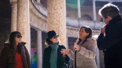 Visita de Maribel Verdú a la Alhambra, en el Palacio de Carlos V