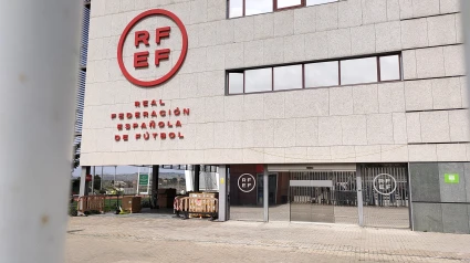 Fachada Real Federación Española de Fútbol (RFEF)