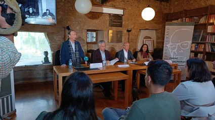 A Asociación de Amigos de Otero Pedrayo entregou o pasado mes de novembro os galardóns ao alumnado galego durante a segunda edición deste premio