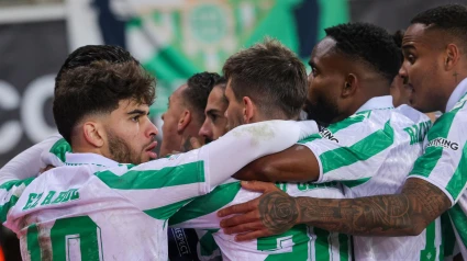 El Betis celebra uno de los goles al Gent