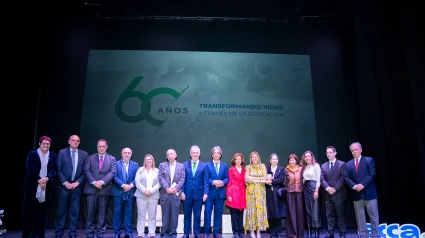 Representantes institucionales y miembros de ecca.edu, en el acto celebrado en Ingenio