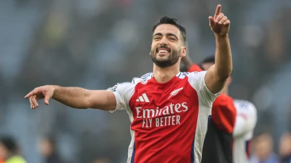 Mikel Merino celebra la victoria del Arsenal