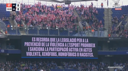 Mensaje contra el racismo en el videomarcador de Cornellá