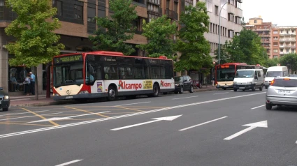 Cuatro líneas de autobuses de Logroño cambian su recorrido por obras en Avenida de la Paz