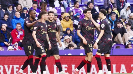 VALLADOLID, 16/02/2025.-El delantero del Sevilla Juan Luis Sánchez celebra su gol contra el Valladolid, durante el partido de la jornada 24 de LaLiga EA Sports entre el Valladolid y el Sevilla, este domingo en el estadio José Zorrila.-EFE/R. García