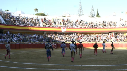 Paseíllo en la plaza de toros de Estepona (Málaga)