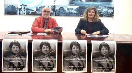 Luis Ramos y Marián Ferreiro durante la presentación de la obra este miércoles