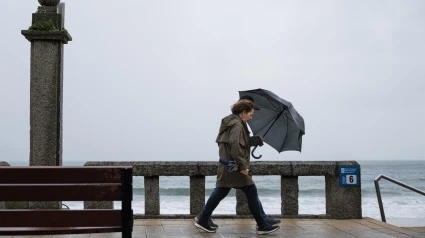 El temporal afectará a toda la franja litoral de Coruña en toda la jornada del lunes