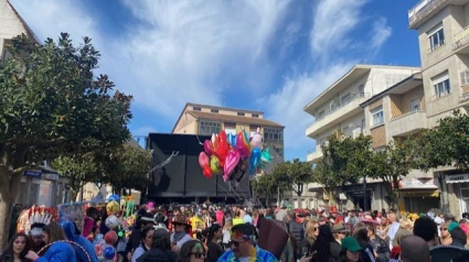 Las calles llenas durante los días grandes del Triángulo Máxico do Entroido