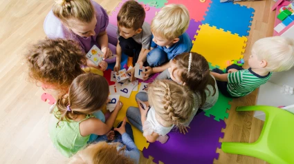 Foto de archivo de unos alumnos en una escuela infantil