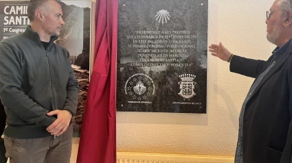 El Palacio de Congresos muestra una placa homenaje