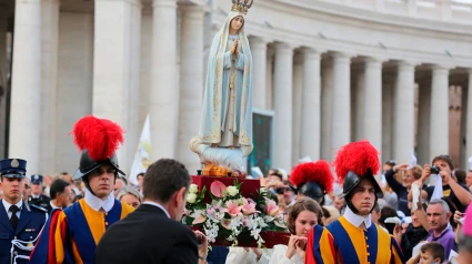 La Virgen de Fátima en la Plaza de San Pedro de Roma