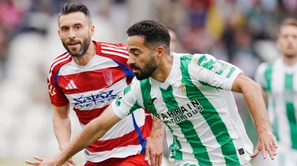 Borja Bastón debutó como titular