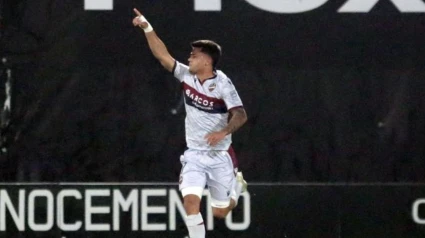 Brugué celebra el primer gol del Levante contra el Eldense.