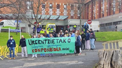 Protestas ante las urgencias de Basurto