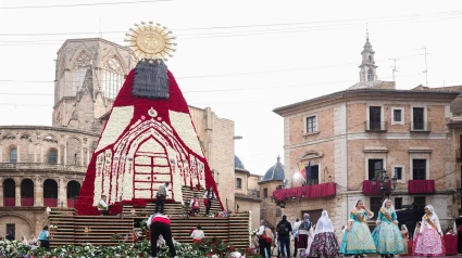 Ofrenda de la Virgen de los Desamparados