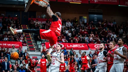 DJ Stephens sigue sin dar la talla