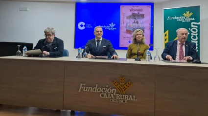 Presentación del recortable de Semana Santa de COPE Huelva