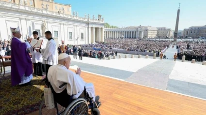 El Papa participa en la misa por el Jubileo de los Enfermos en la plaza de San Pedro
