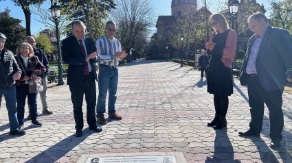 Placa que recuerda el paso de Carlos V por Talavera camino de Guadalupe
