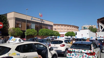 Protesta de las autoescuelas ante la DGT