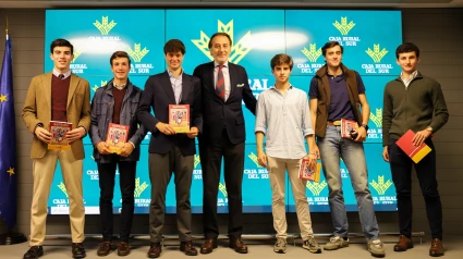 Los novilleros semifinalistas del Circuito de Andalucía en la sede de Caja Rural del Sur