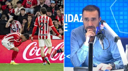 Jugadores del Sporting lamentándose y Juanma Castaño