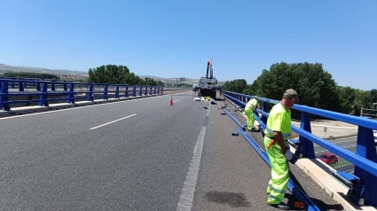 Reparación de pretil en la A-44 PK 125