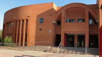 Luis Fernando Calderón, Profesor de la Facultad de económicas y experto en relaciones comerciales