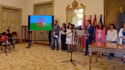 Recepción en el Ayuntamiento de Salamanca a representantes del colectivo gitano