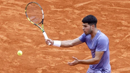 Carlos Alcaraz ganó el primer partido de su vida en Montecarlo.