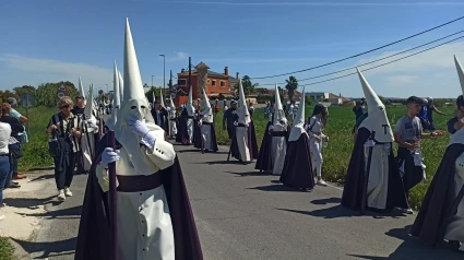 Cortejo de la Entrega en el entorno rural entre Guadalcacín y el casco urbano de Jerez