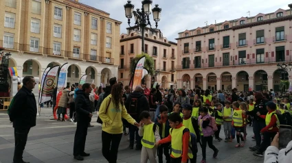 Momento de la salida de la Mini-Marcha