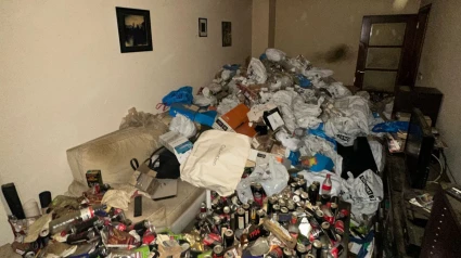 Piso lleno de basura en Los Rosales okupado por un inquilino moroso