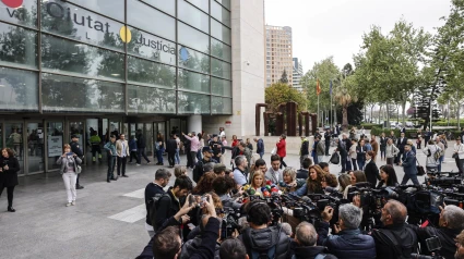 Bernabé a la llegada de los juzgados