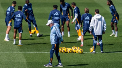 Carlo Ancelotti, en un entrenamiento del Real Madrid