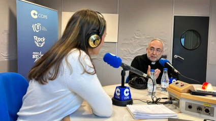 El Arzobispo de Oviedo en los estudios de COPE Asturias
