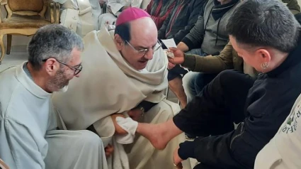 Arzobispo Florencio Roselló celebrando la Misa del Señor