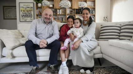 La inspiradora historia de Olivia: la pequeña guerrera mallorquina con 'piel de mariposa' que no deja de sonreír