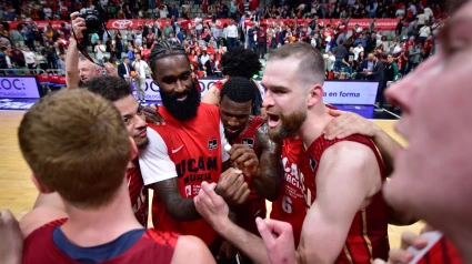 UCAM CB vuelve a sonreír en el Palacio