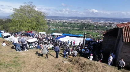 Miles de personas acudieron a la primera romería de la temporada