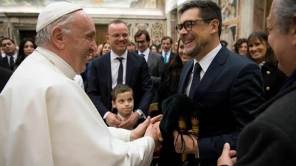 José Ángel Hevia con el Papa Francisco en el Vaticano