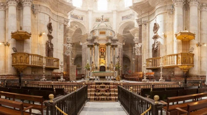 Interior de la Santa Iglesia catedral de Cádiz