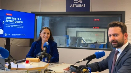 Álvaro Queipo en los estudios de COPE