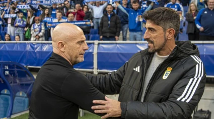 Calero y Paunovic se saludan en el Tartiere