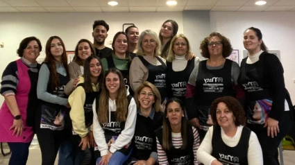 Formadoras y alumnas en la academia de Maty Santana
