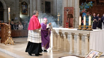 Funeral por el Papa Francisco en la Catedral de Huesca