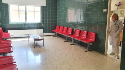 Una de las salas de espera del Centro de Salud de Ribadeo